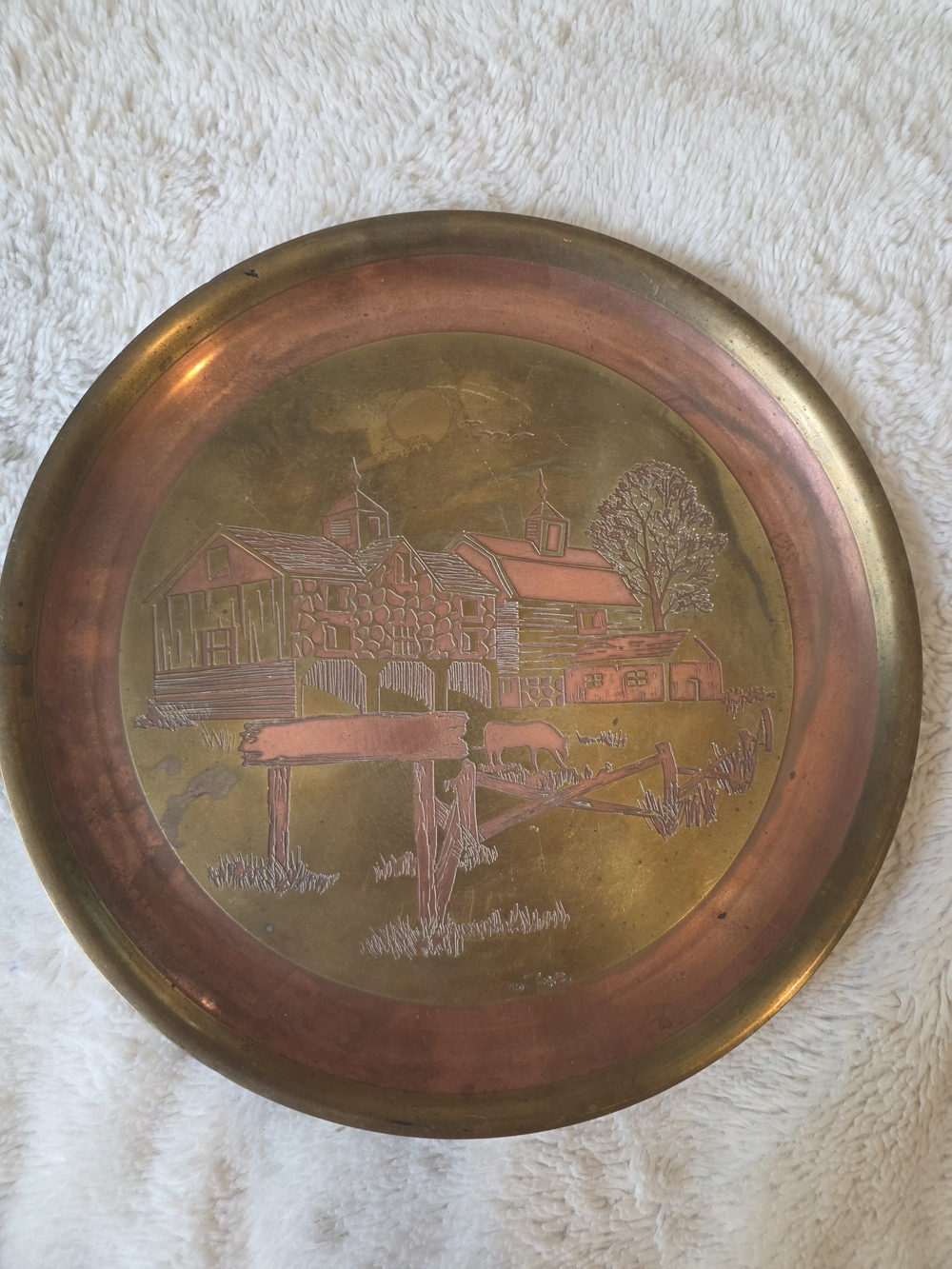 Vintage Brass Round Decorative Dish Tray Wall Decor 12in Diameter